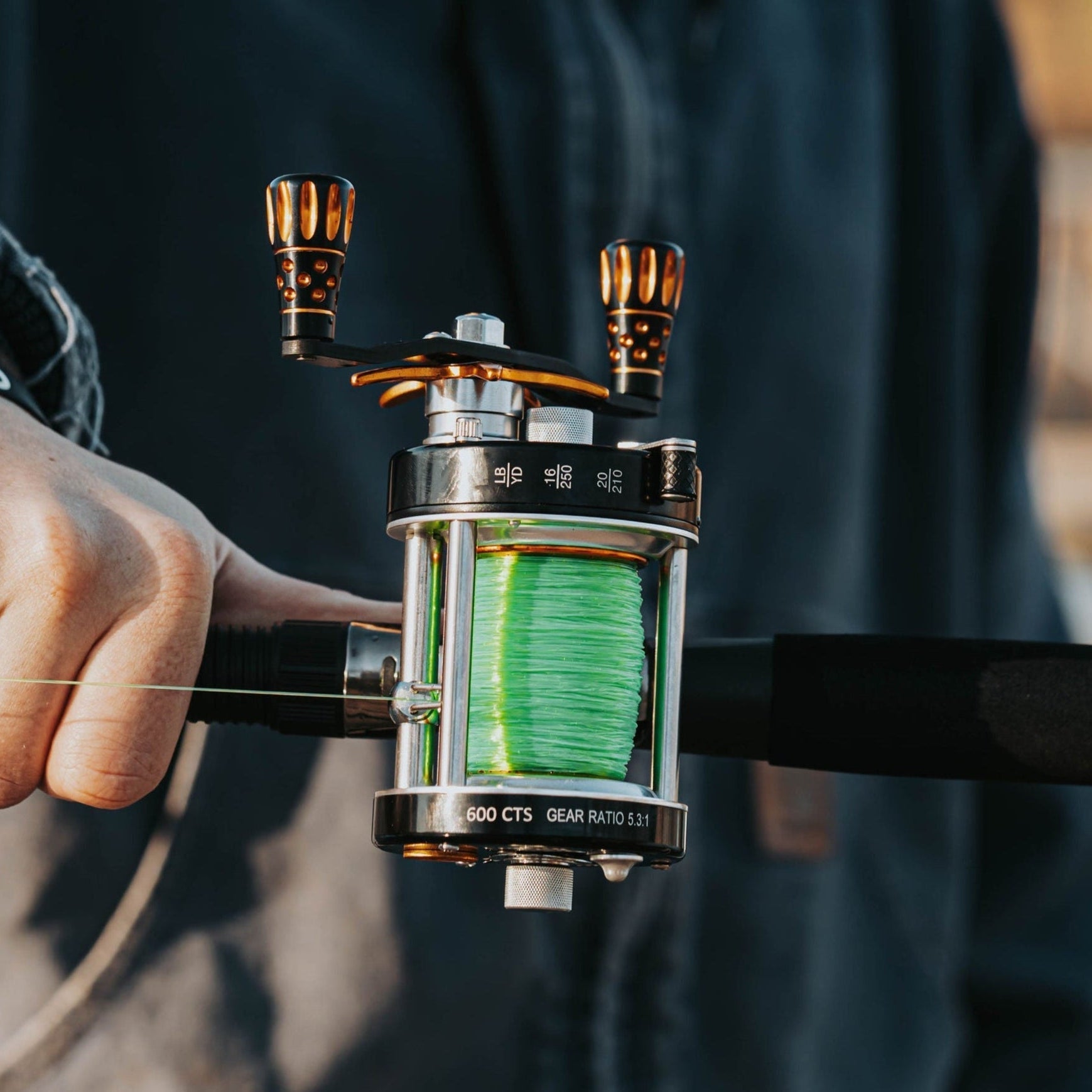 600CTS Round Baitcaster Reel - Escape_realityedc